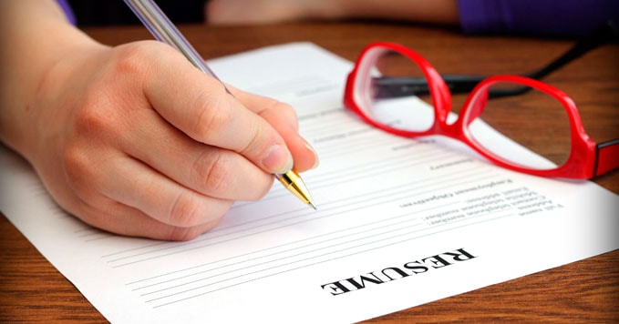 5 Ways to Create a Resume That Stands Out